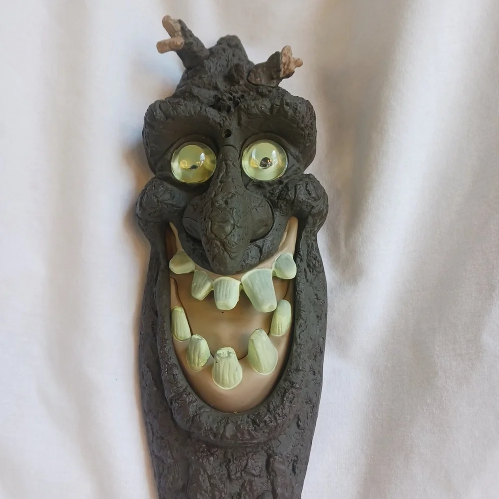 Sun Hill Spooky Tree Mask Halloween Electronic